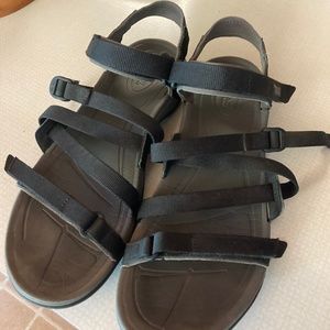 Women’s Teva Sandals